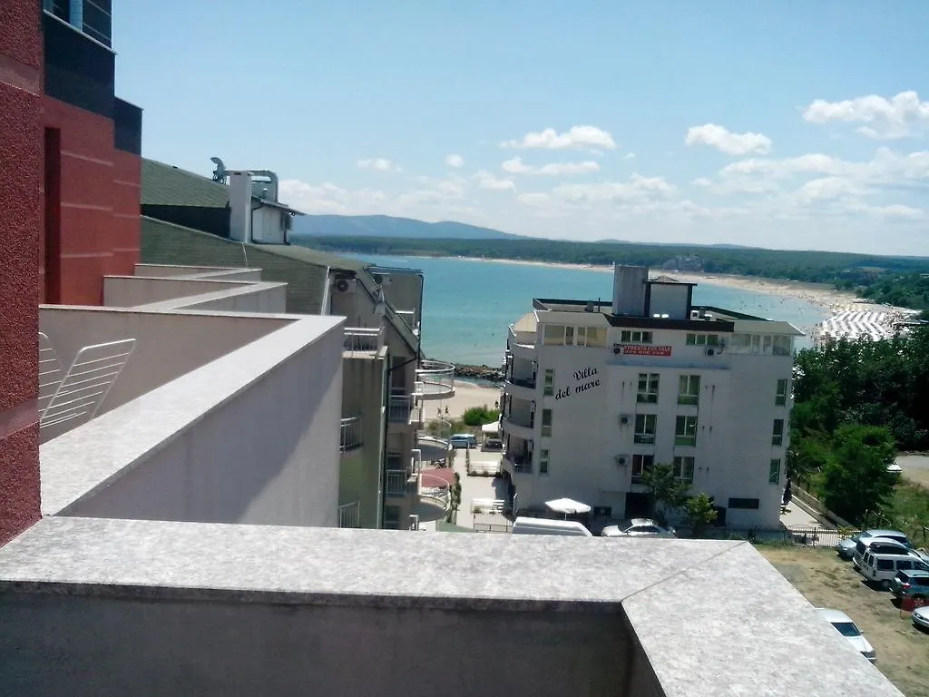 Aparthotel La Piazza Primorsko Rooms & Apartments