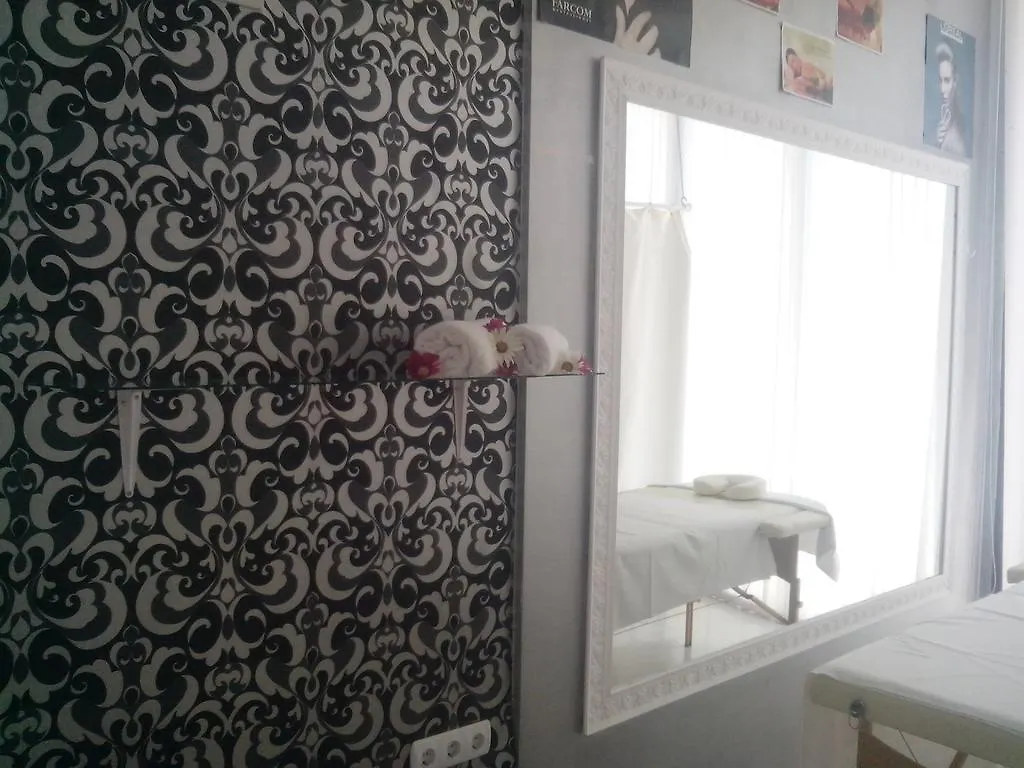 La Piazza Primorsko Rooms & Apartments