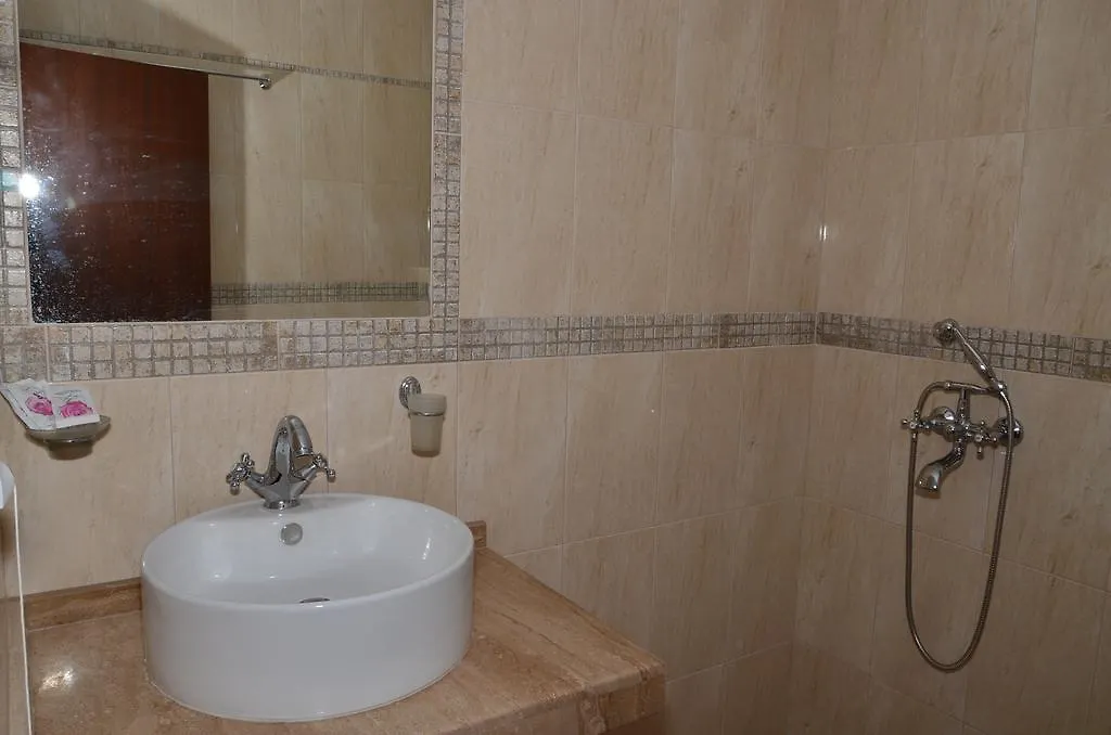 La Piazza Primorsko Rooms & Apartments Aparthotel
