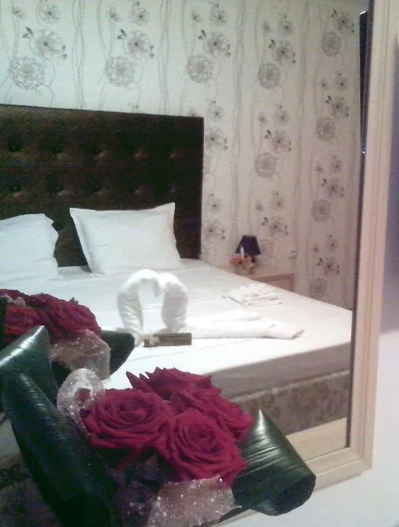 La Piazza Primorsko Rooms & Apartments Aparthotel